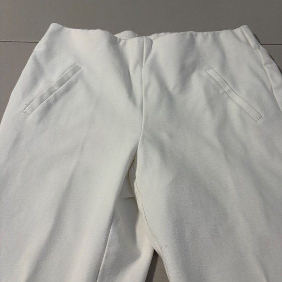 Chico's Women's 00 Short White Slim Leg Comfort Pull On Pants - Picture 7 of 11